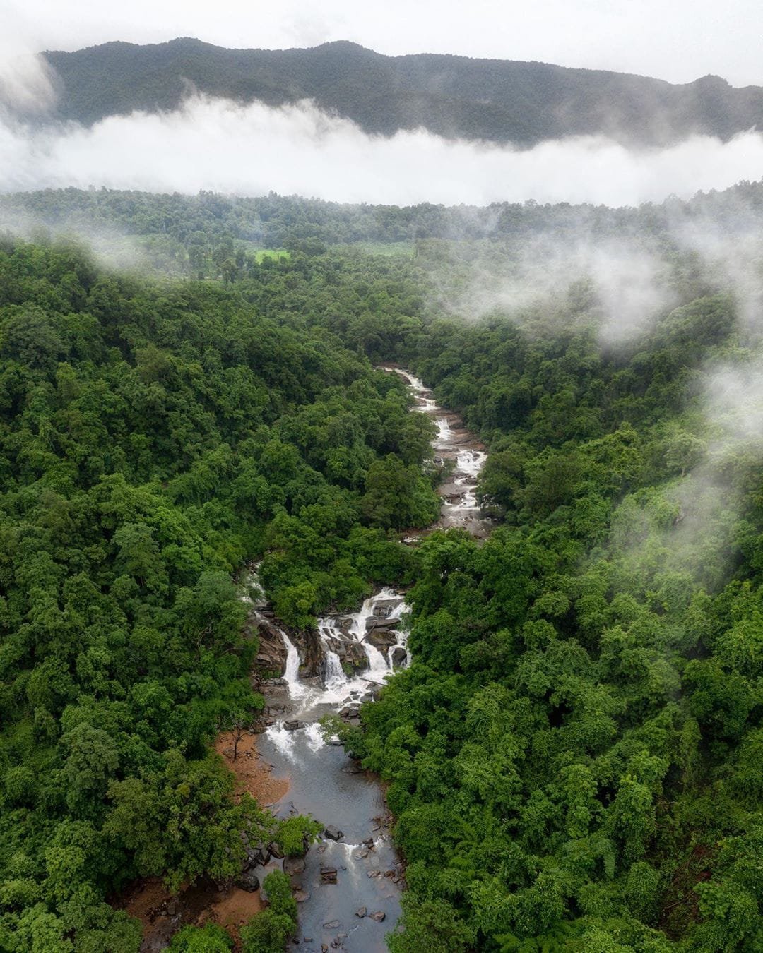 polluru water falls